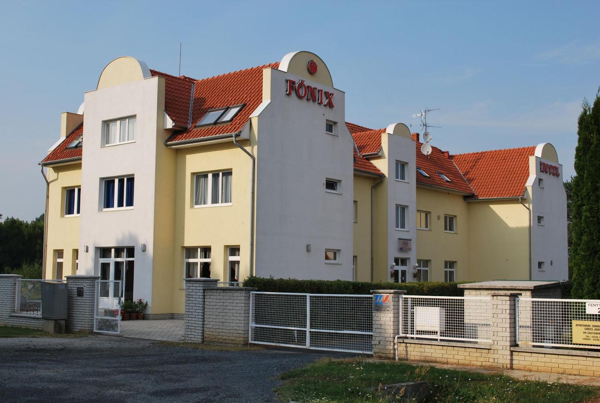 Főnix Hotel Bük Buitenkant foto